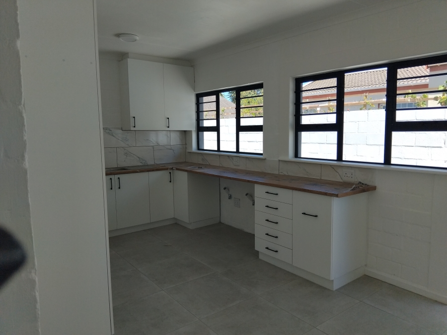 3 Bedroom Property for Sale in Country Club Western Cape